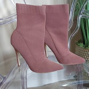 Shoe Dazzle Pink Heeled Boots with Knit Design